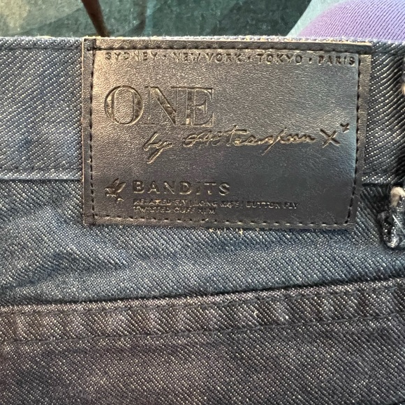 One Teaspoon Bandit Shorts - Picture 6 of 8